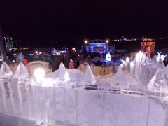 Ледяной городок(на набережной)